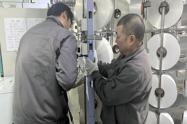 学习身边模范 罗致前行实力丨秦亿伦同志的坚守与立异-合乐HL8